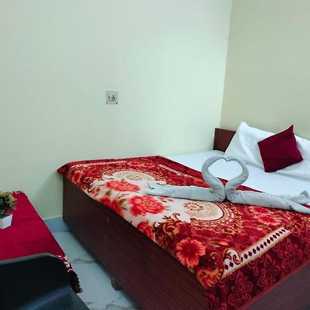 Jpm Guest House Varanasi Esterno foto