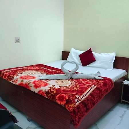 Jpm Guest House Varanasi Esterno foto