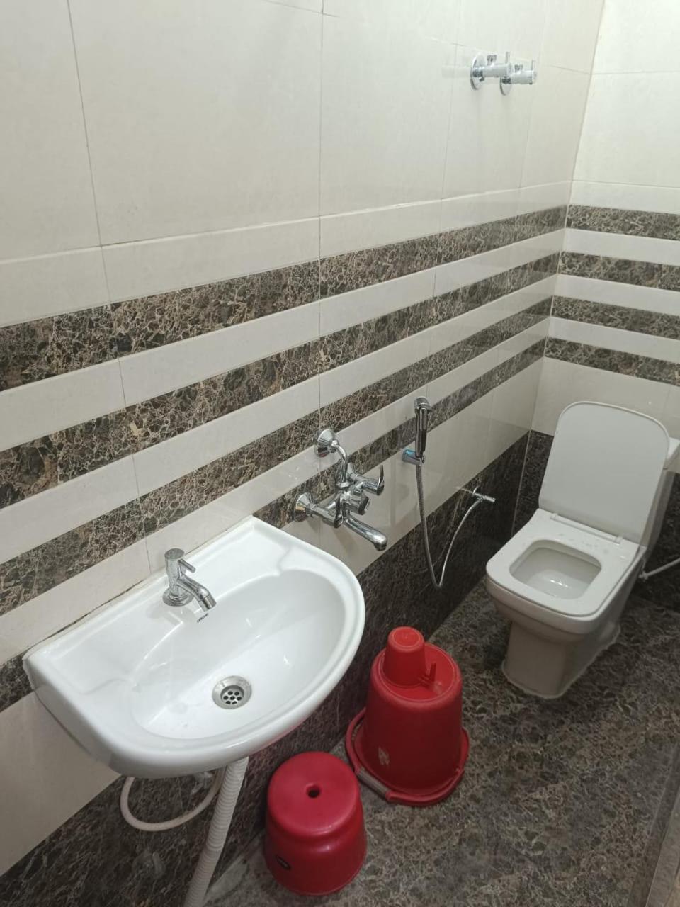 Jpm Guest House Varanasi Esterno foto
