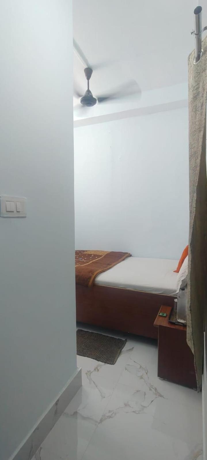 Jpm Guest House Varanasi Esterno foto